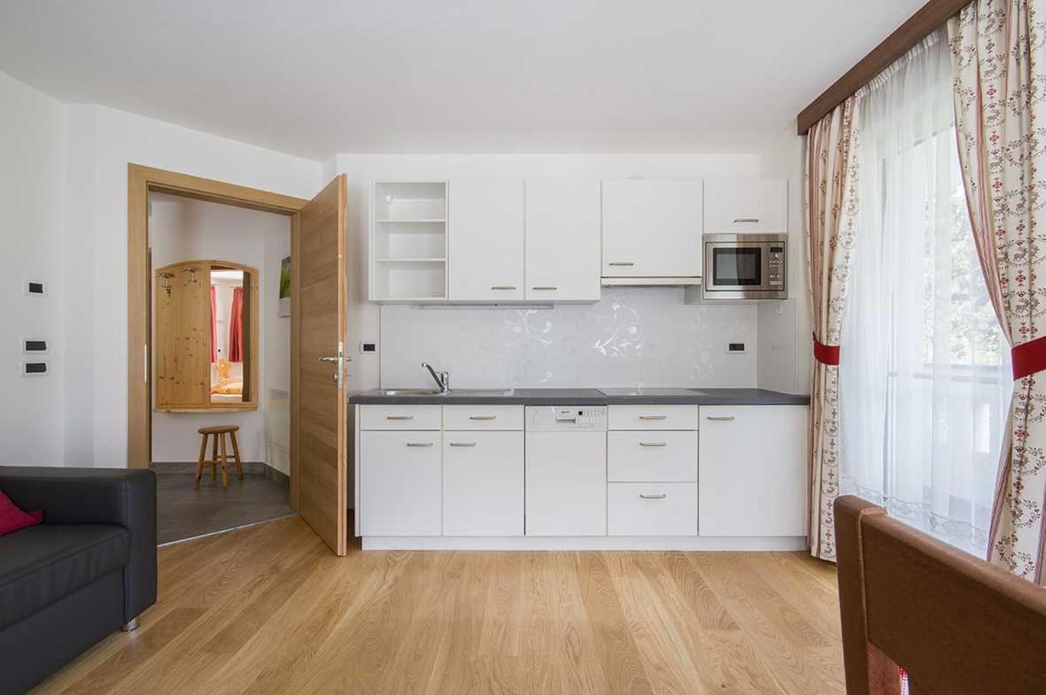 Apartment Romana Селва ди Вал Гардена Екстериор снимка